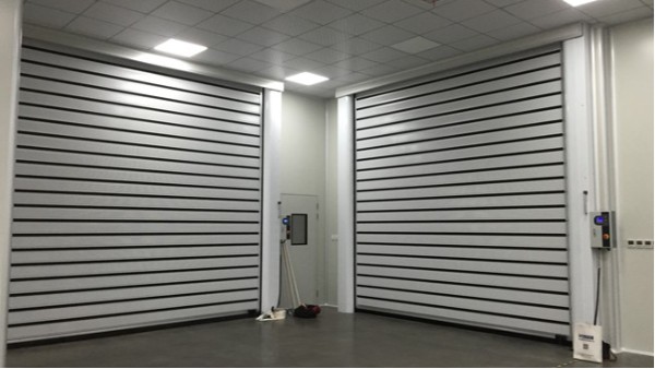 冷庫（kù）緩衝區快速卷簾門