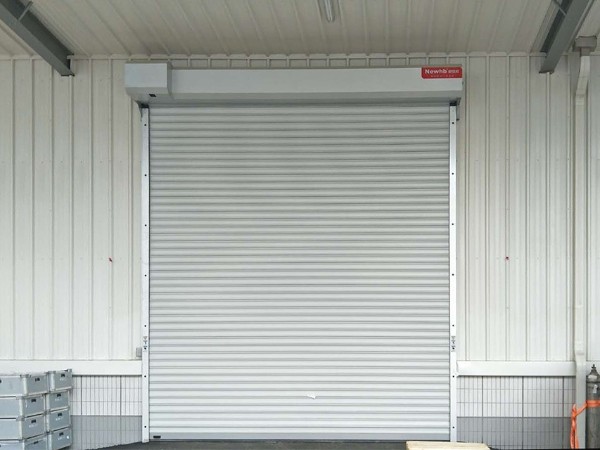 抗（kàng）風（fēng）卷簾門