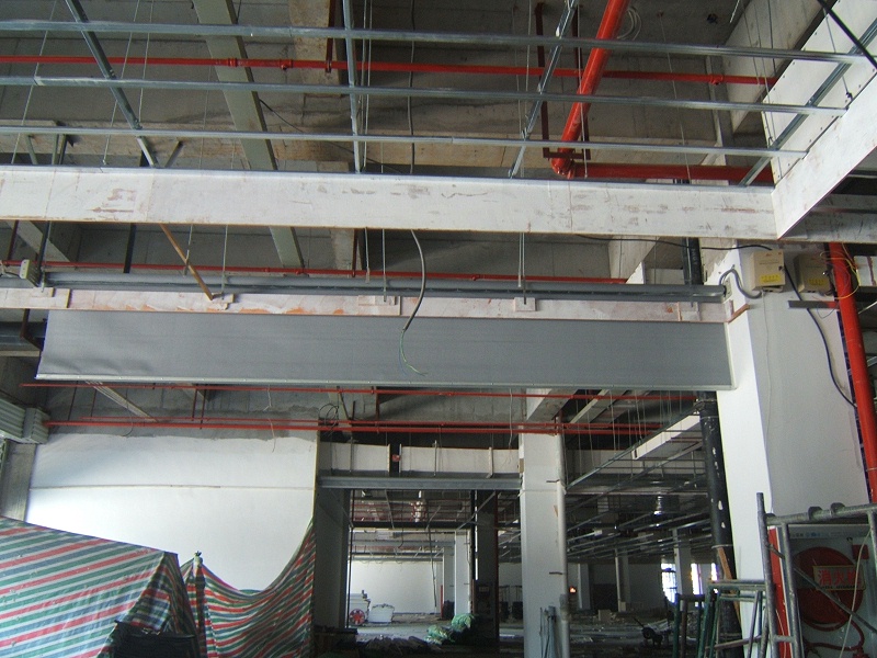 活（huó）動式擋煙垂壁