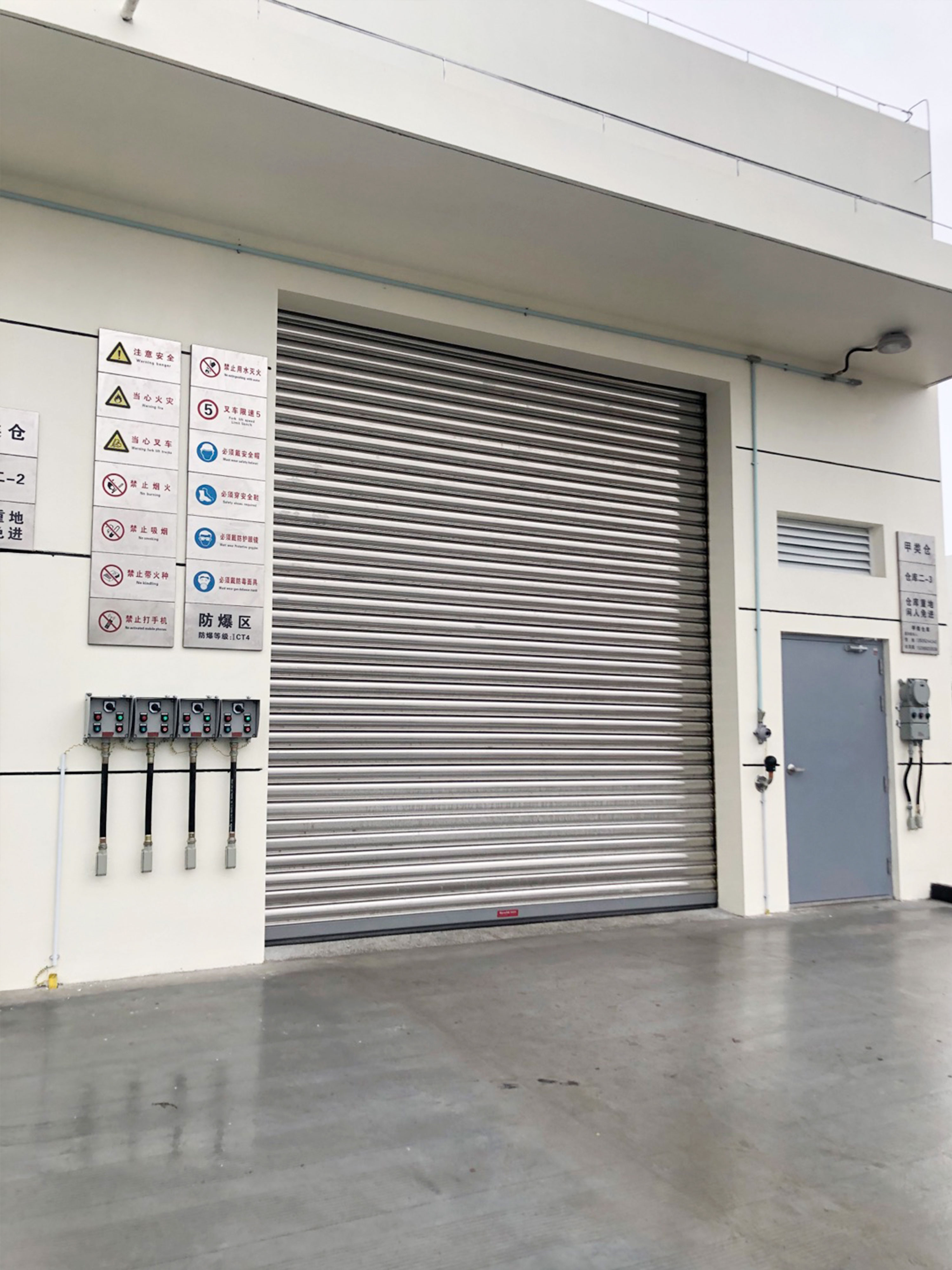 不（bú）鏽鋼防爆門