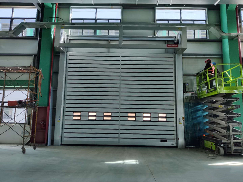 螺旋（xuán）軌道快速卷簾門