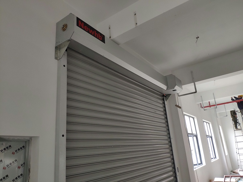 鋼製卷簾門（抗風）