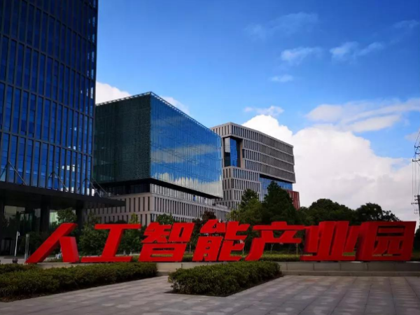 鋁合金卷簾門走進蘇州加美人工智能（néng）科技有限（xiàn）公司（sī）